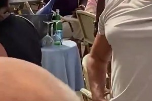 缺侄女婿不？德克之前和侄女一起合拍短视频，侄女长得漂亮啊
